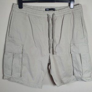 Zara Mens White and Cream Shorts